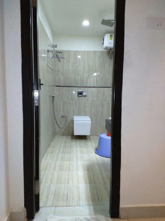Saravanaa Residency Madurai Bagian luar foto