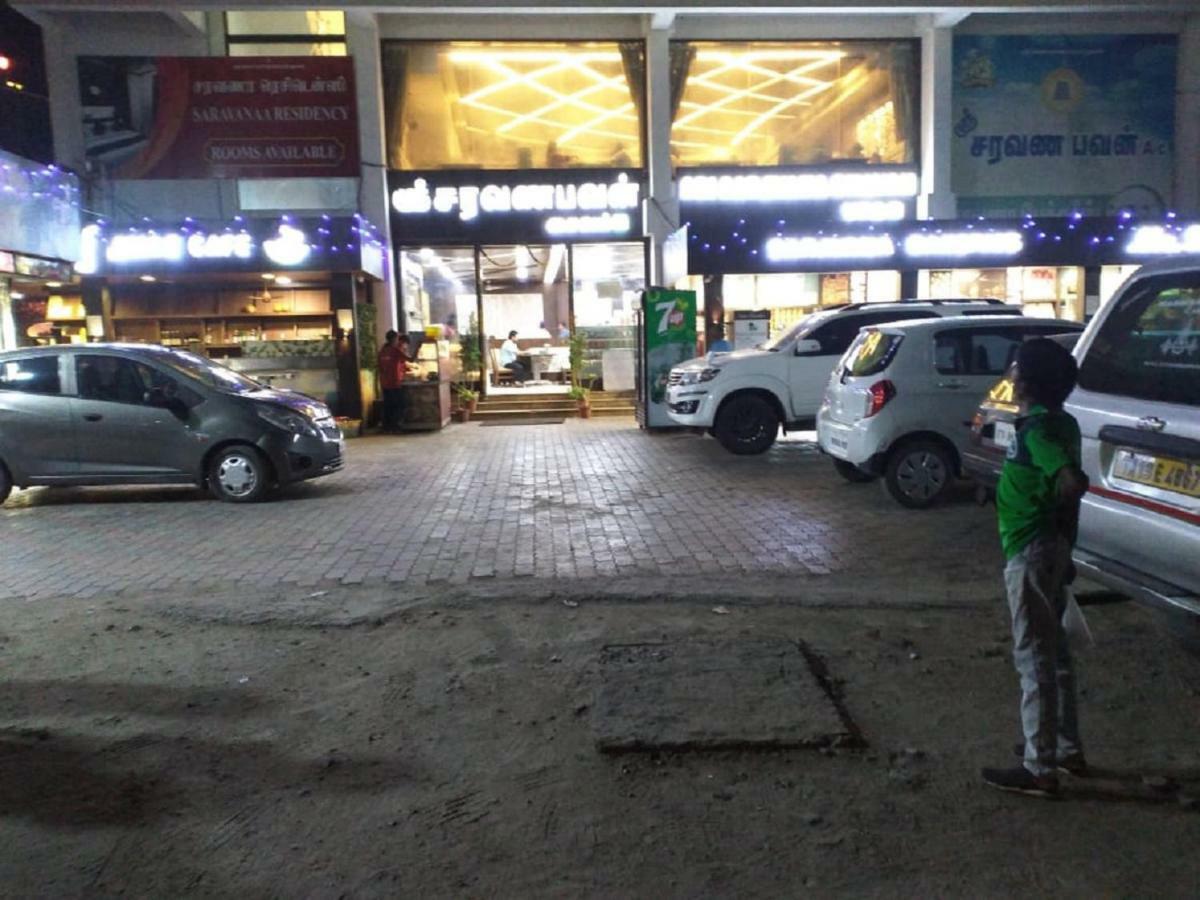 Saravanaa Residency Madurai Bagian luar foto