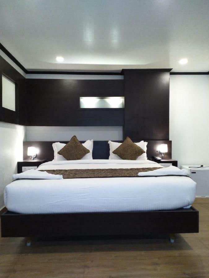 Saravanaa Residency Madurai Bagian luar foto